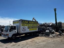 Best Attic Cleanout  in Litchfield, IL